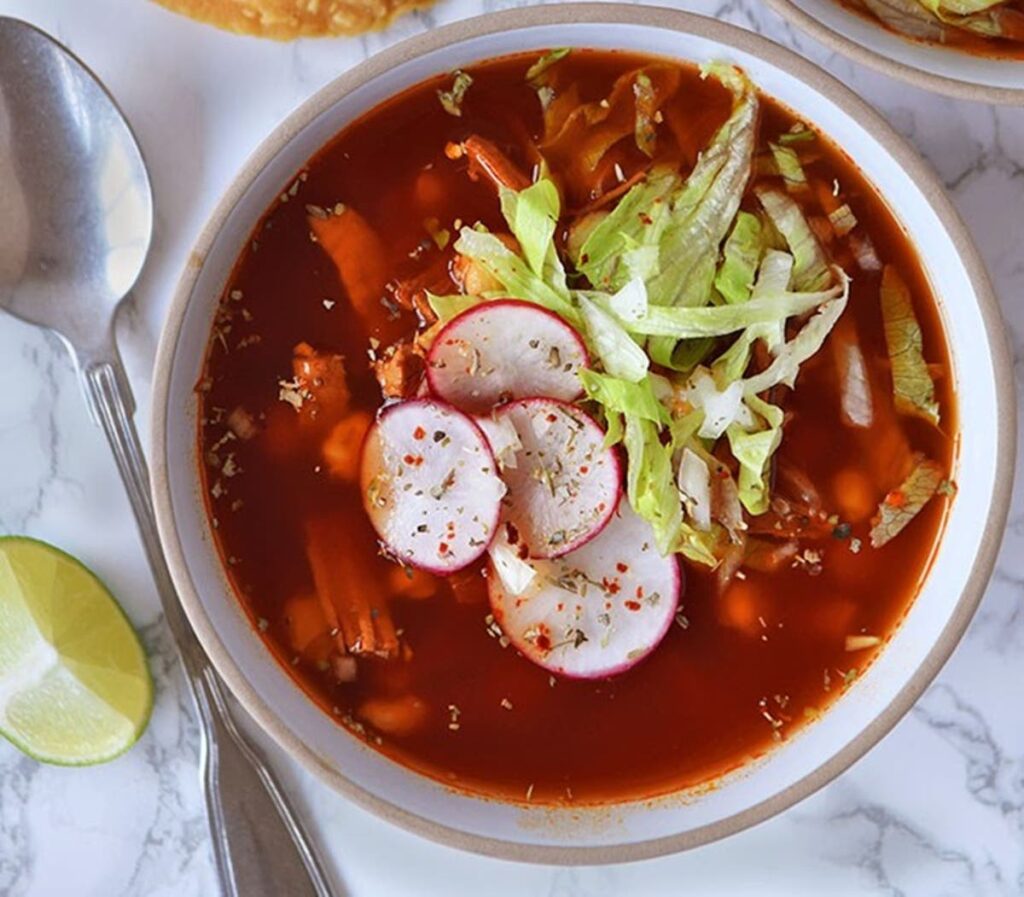 como hacer pozole rojo