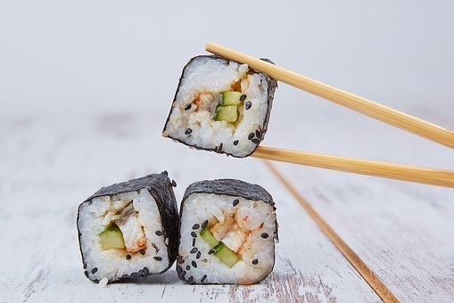 como hacer sushi